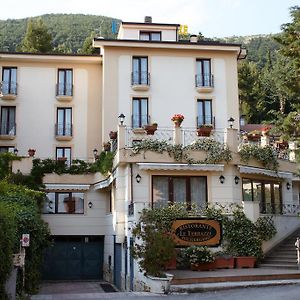 Hotel Ristorante Le Terrazze Sul Gargano